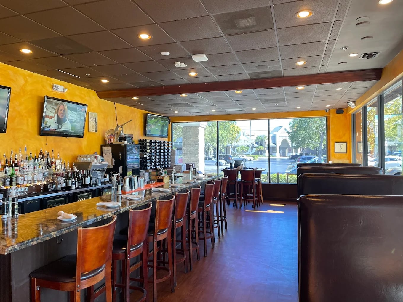 Agliolio Italian Bistro & Bar
