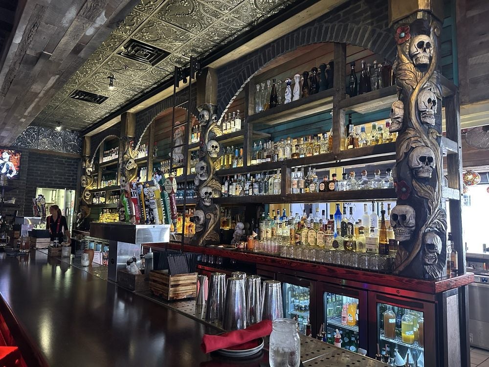 Calaveras Cantina happy hour in Boca Raton