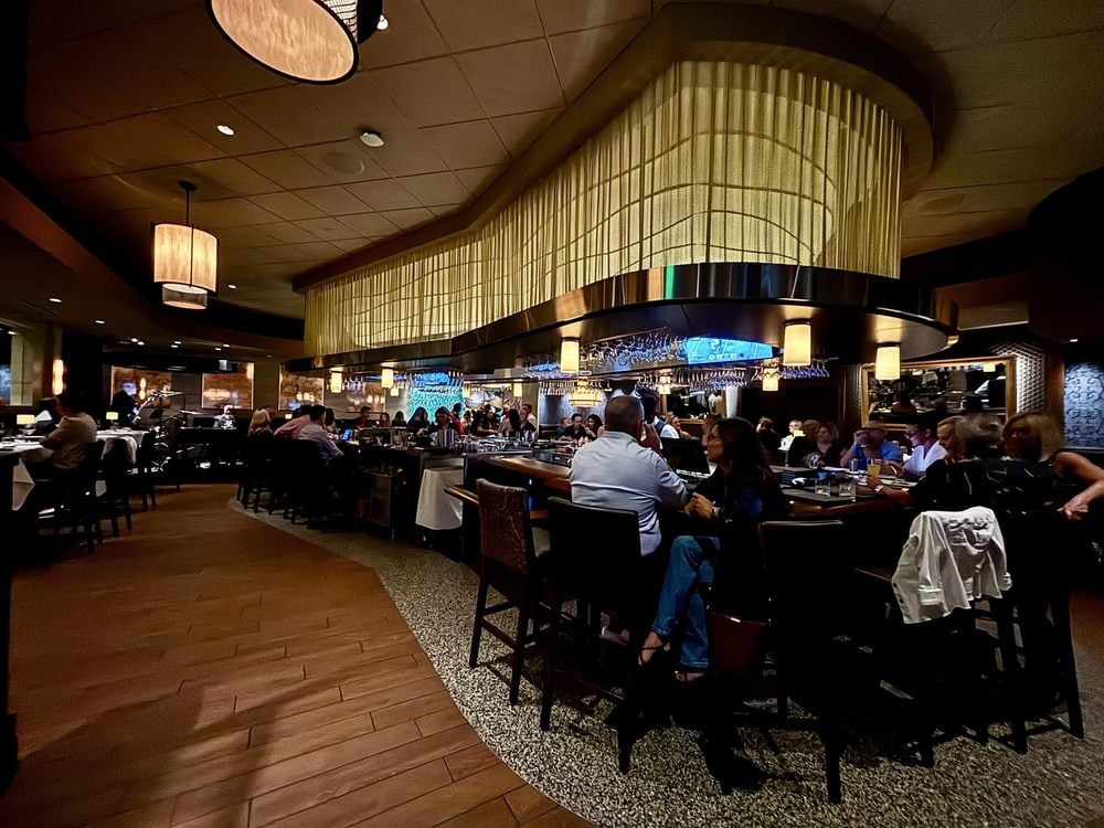 Eddie V's Prime Seafood (V Lounge) happy hour in Boca Raton