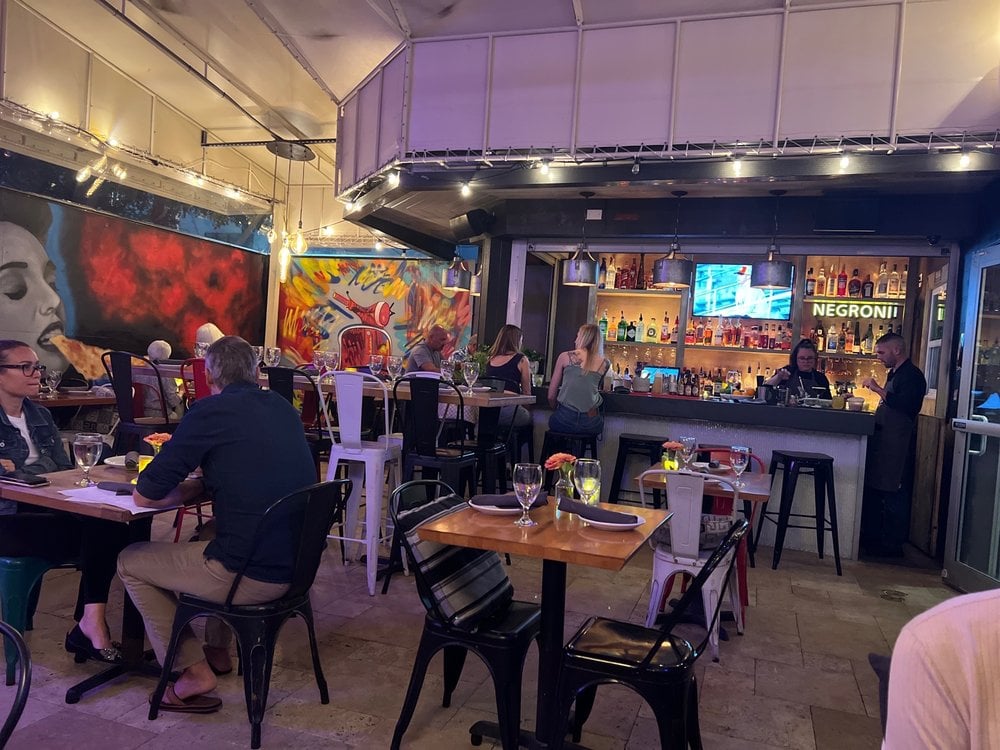 Rose's Daughter happy hour in Delray Beach