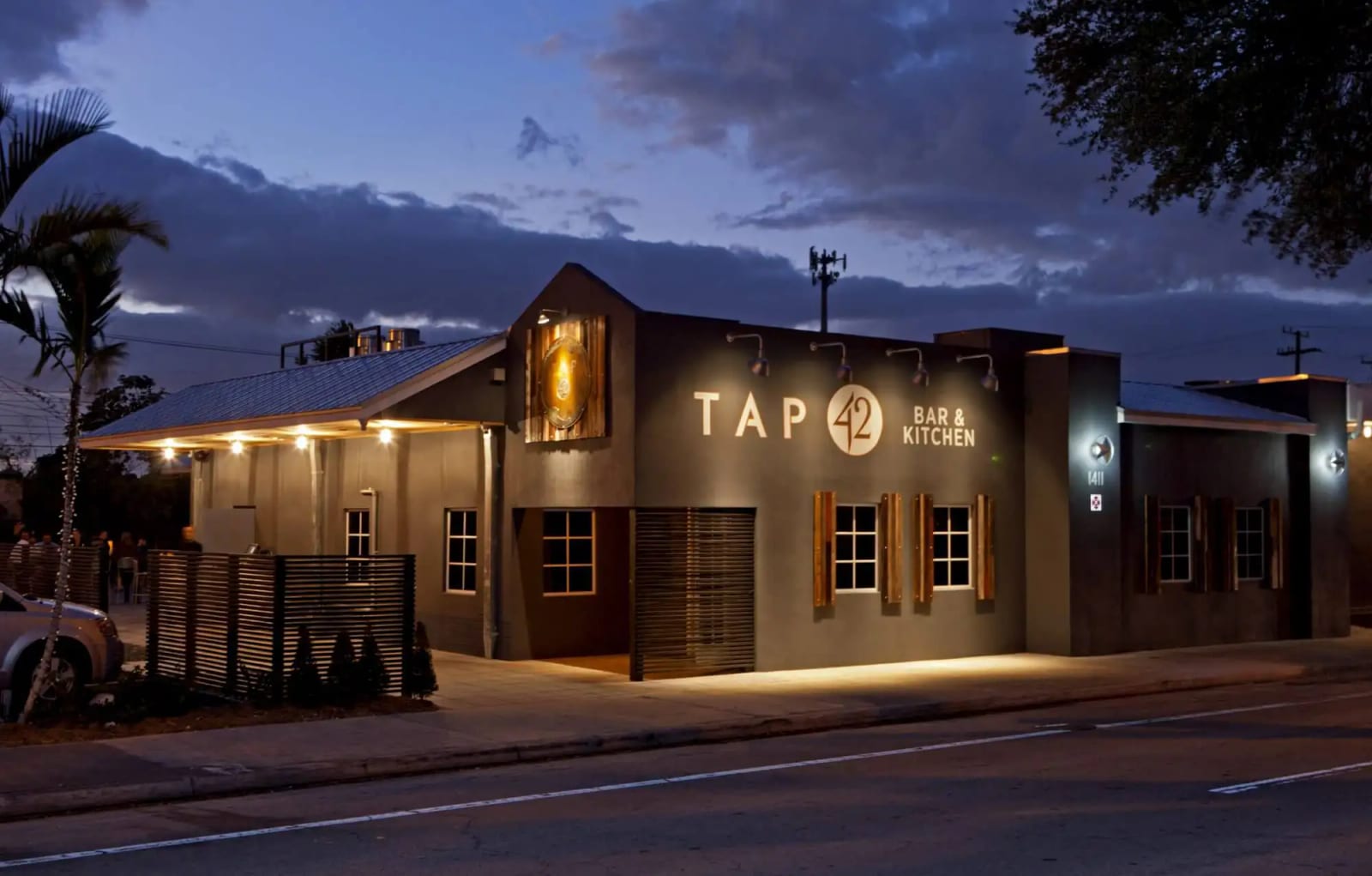 Tap 42 Craft Kitchen & Bar